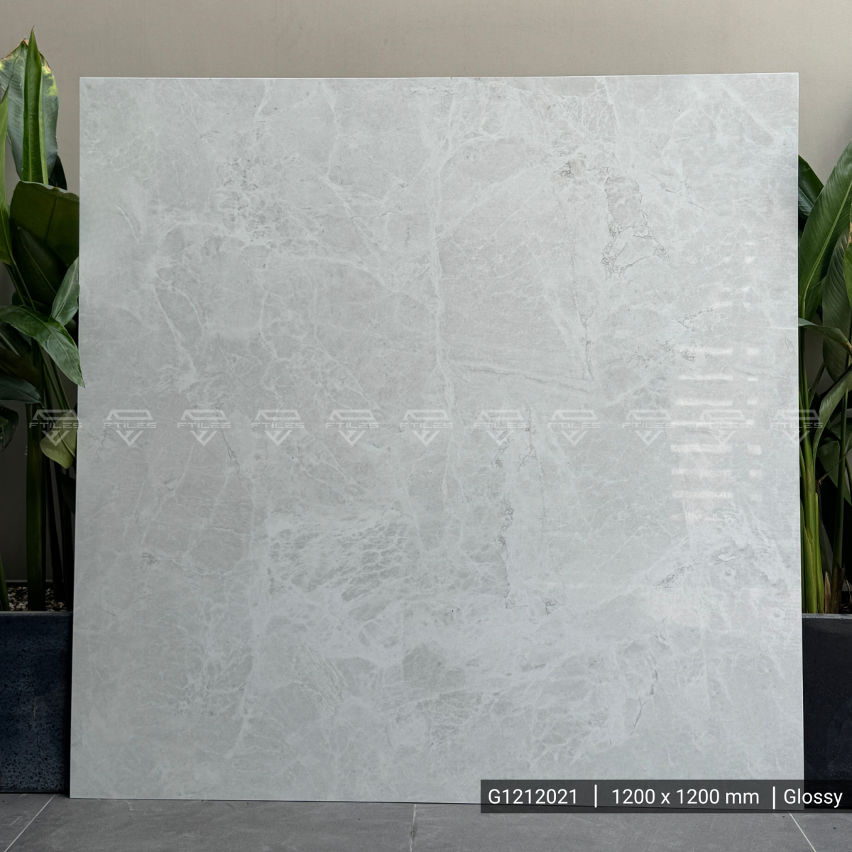 FTILES 1200X1200 HELSINKI WHITE G1212021